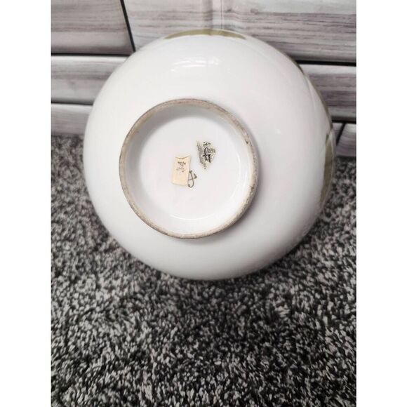 1960s Large Japanese Porcelain Green Gilt Floral Bowl - Picture 3 of 6